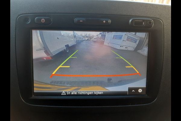 Renault Master 2.3 dCi 145 Pk/107kw L2/H2 Airco Cruisecontrol Achteruitrijcamera , Achteropstap ,Trekhaak