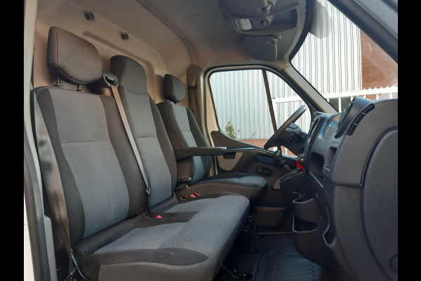 Renault Master 2.3 dCi 145 Pk/107kw L2/H2 Airco Cruisecontrol Achteruitrijcamera , Achteropstap ,Trekhaak