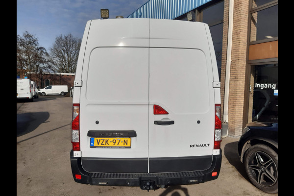 Renault Master 2.3 dCi 145 Pk/107kw L2/H2 Airco Cruisecontrol Achteruitrijcamera , Achteropstap ,Trekhaak