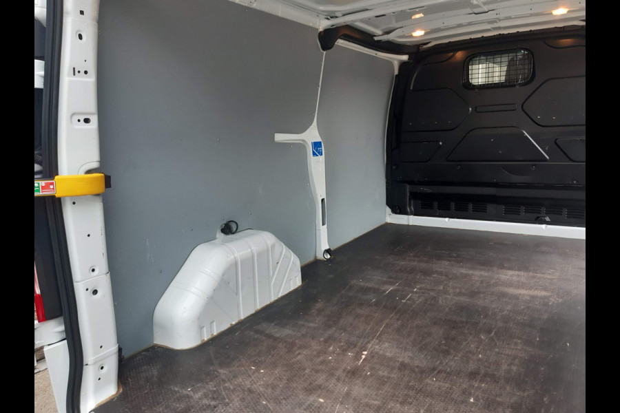 Ford Transit Custom 2.0 TDCI 96Kw/130Pk L2 Lang Airco , Cruise control , Parkeersensors