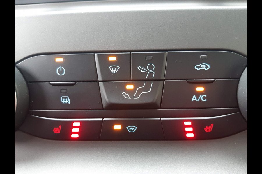 Ford Transit Custom 2.0 TDCI 96Kw/130Pk L2 Lang Airco , Cruise control , Parkeersensors