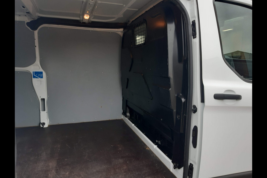Ford Transit Custom 2.0 TDCI 96Kw/130Pk L2 Lang Airco , Cruise control , Parkeersensors