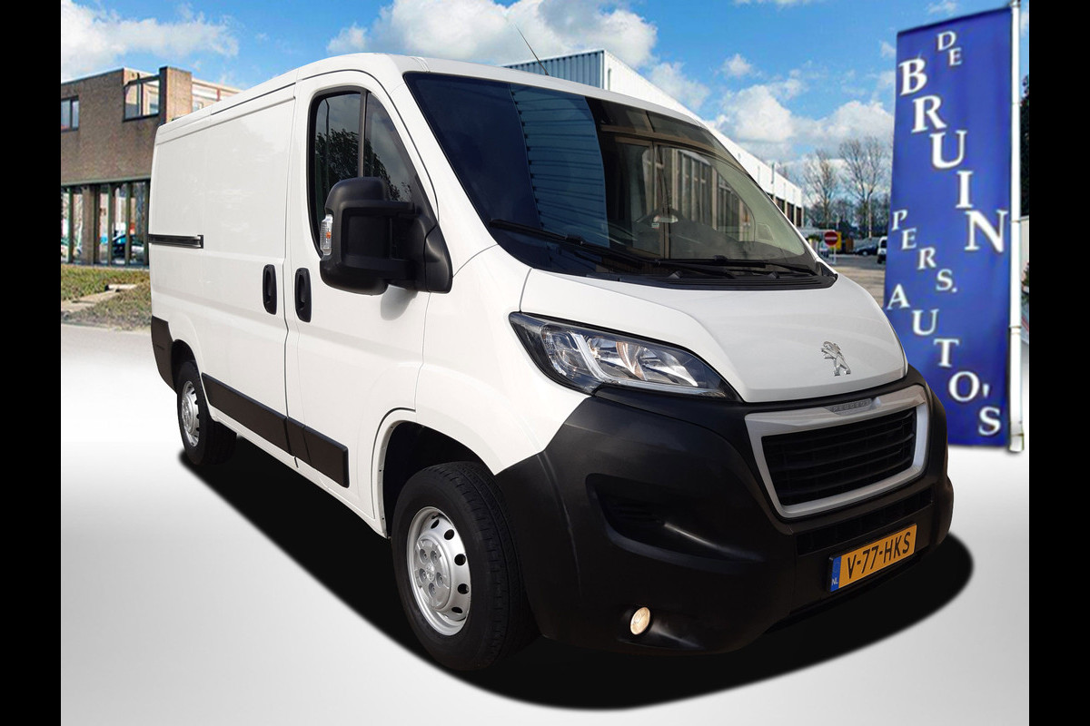 Peugeot Boxer 2.2 BlueHDi 140Pk L1/H1 Premium Airco Navi Cruise control Peugeot Boxer 2.2 BlueHDi 140Pk L1/H1 Premium Airco Navi Cruise control