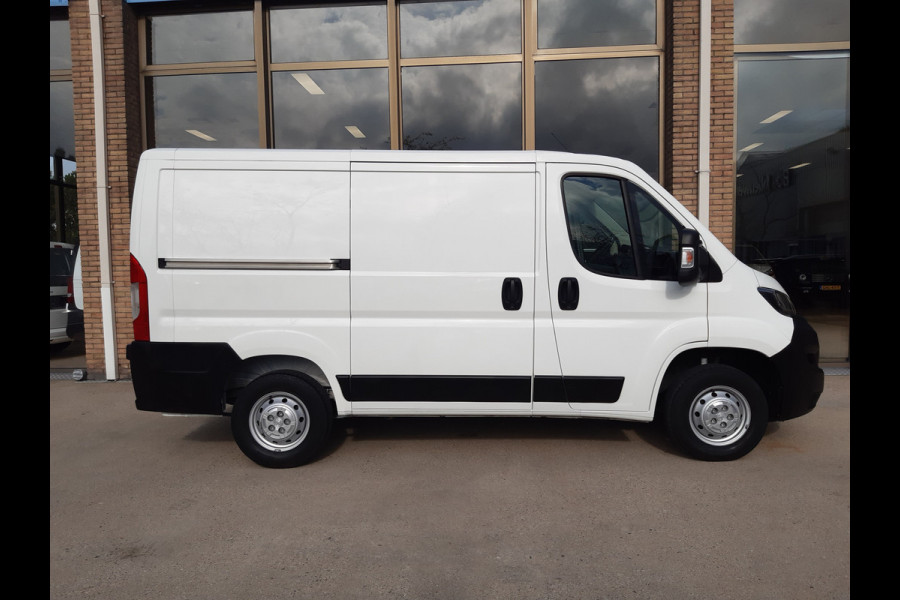 Peugeot Boxer 2.2 BlueHDi 140Pk L1/H1 Premium Airco Navi Cruise control