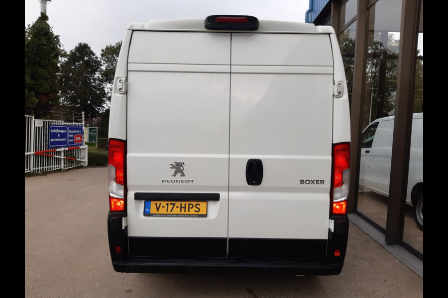 Peugeot Boxer 2.2 BlueHDi 140 Pk L2/H2 Airco Cruise Control Navigatie