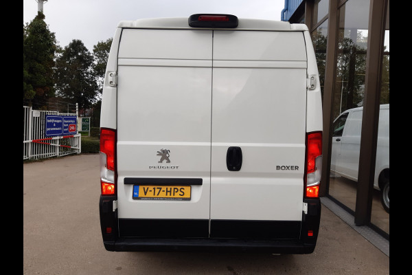 Peugeot Boxer 2.2 BlueHDi 140 Pk L2/H2 Airco Cruise Control Navigatie