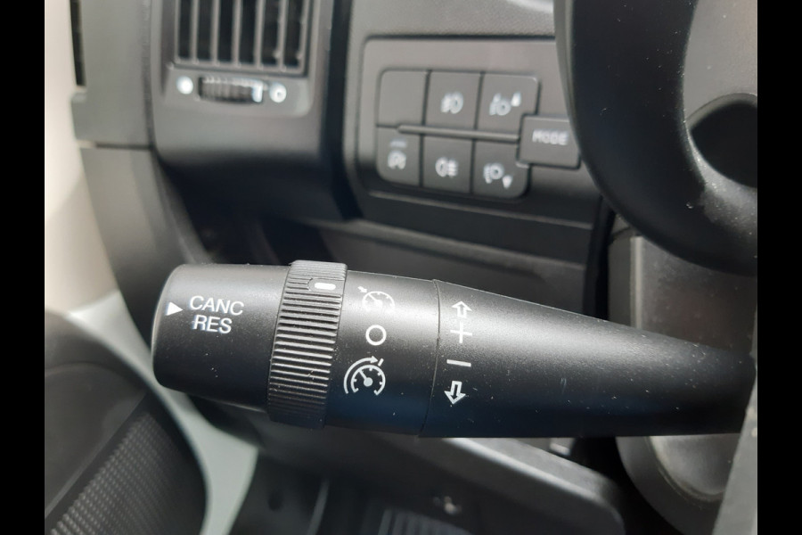 Peugeot Boxer 2.2 BlueHDi 140 Pk L2/H2 Airco Cruise Control Navigatie