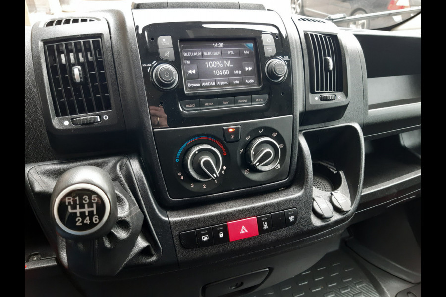 Peugeot Boxer 2.2 BlueHDi 140 Pk L2/H2 Airco Cruise Control Navigatie
