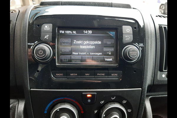 Peugeot Boxer 2.2 BlueHDi 140 Pk L2/H2 Airco Cruise Control Navigatie