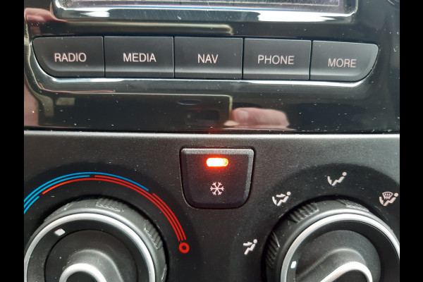 Peugeot Boxer 2.2 BlueHDi 140 Pk L2/H2 Airco Cruise Control Navigatie
