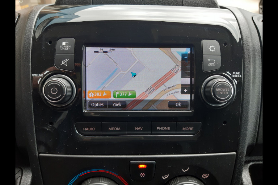 Peugeot Boxer 2.2 BlueHDi 140 Pk L2/H2 Airco Cruise Control Navigatie