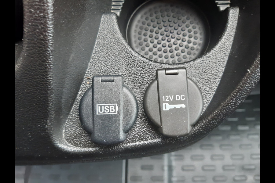 Peugeot Boxer 2.2 BlueHDi 140 Pk L2/H2 Airco Cruise Control Navigatie