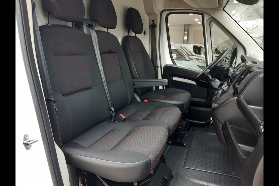 Peugeot Boxer 2.2 BlueHDi 140 Pk L2/H2 Airco Cruise Control Navigatie