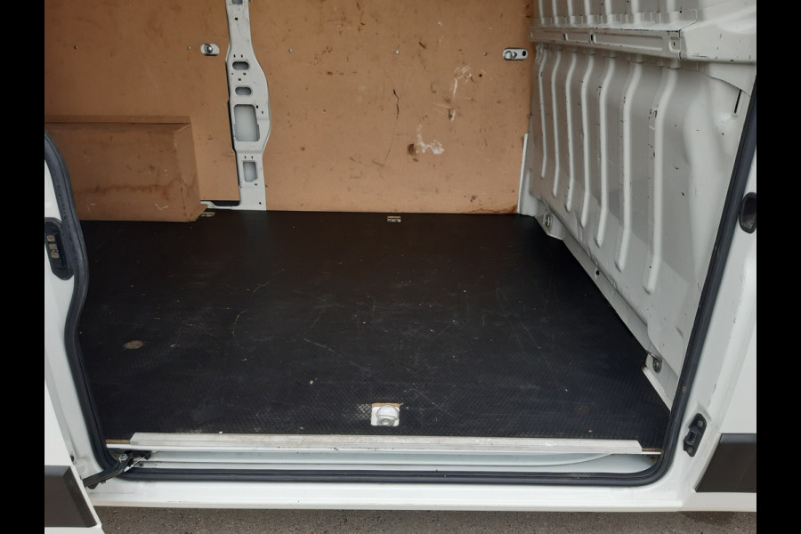 Peugeot Boxer 2.2 BlueHDi 140 Pk L2/H2 Airco Cruise Control Navigatie