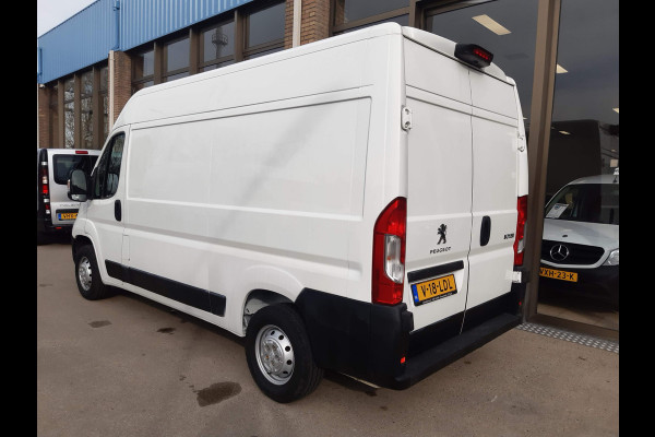 Peugeot Boxer 2.2 BlueHDi 140 Pk L2H2 Airco Cruise control Navigatie