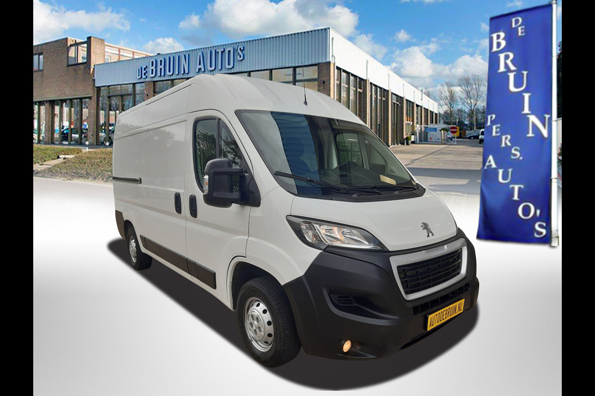 Peugeot Boxer 2.2 BlueHDi 140 Pk - 103 Kw L2/H2 Airco Navi Cruise Control Peugeot Boxer 2.2 BlueHDi 140 Pk - 103 Kw L2/H2 Airco Navi Cruise Control