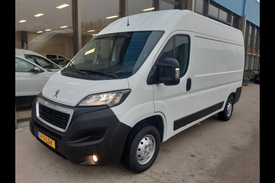 Peugeot Boxer 2.2 BlueHDi 140 Pk - 103 Kw L2/H2 Airco Navi Cruise Control
