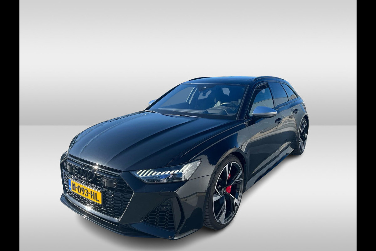 Audi RS6 Avant TFSI quattro / Trekhaak / Panoramadak / Keramisch / 360Camera / Head-up / Softclose / Standverwarming / B&O / Volleder / 22'' /  Apple CarPlay / Achterasbesturing / Luchtvering / Dodehoek / DAB / ACC / St