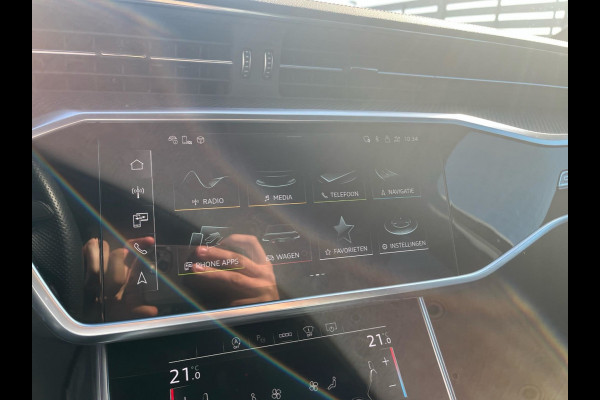 Audi RS6 Avant TFSI quattro / Trekhaak / Panoramadak / Keramisch / 360Camera / Head-up / Softclose / Standverwarming / B&O / Volleder / 22'' /  Apple CarPlay / Achterasbesturing / Luchtvering / Dodehoek / DAB / ACC / St