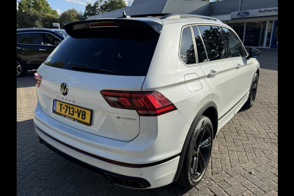 Volkswagen Tiguan 1.4 TSI eHybrid R-Line Business+ 245pk PHEV | Trekhaak | Panorama dak | Adaptieve Cruise | Achteruitrijcamera | Stoelverwarming | Virtuele cockpit | 1.800kg Trekgewicht !