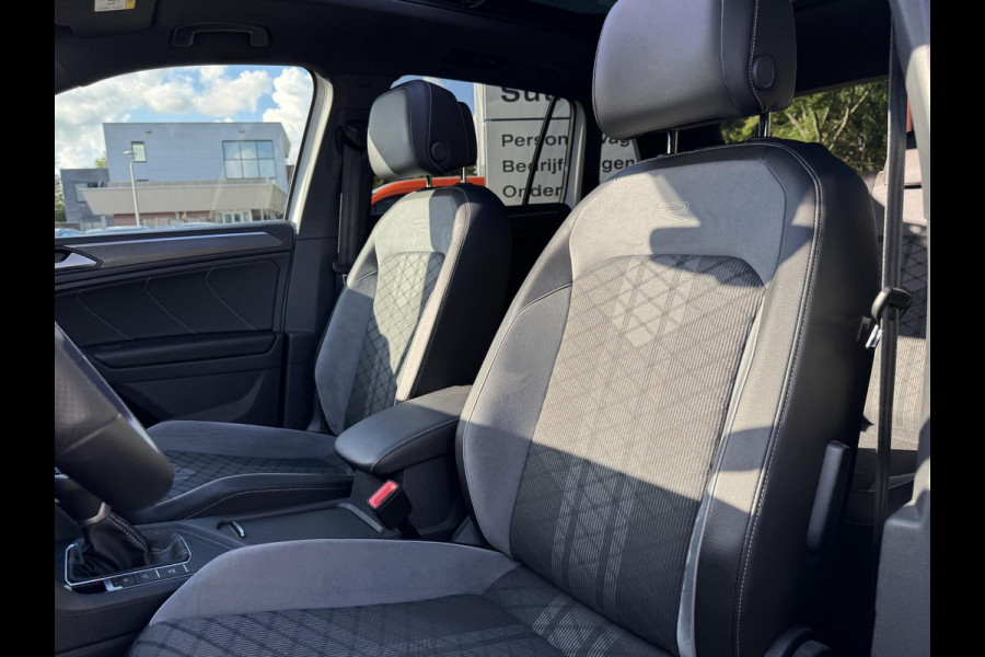 Volkswagen Tiguan 1.4 TSI eHybrid R-Line Business+ 245pk PHEV | Trekhaak | Panorama dak | Adaptieve Cruise | Achteruitrijcamera | Stoelverwarming | Virtuele cockpit | 1.800kg Trekgewicht !