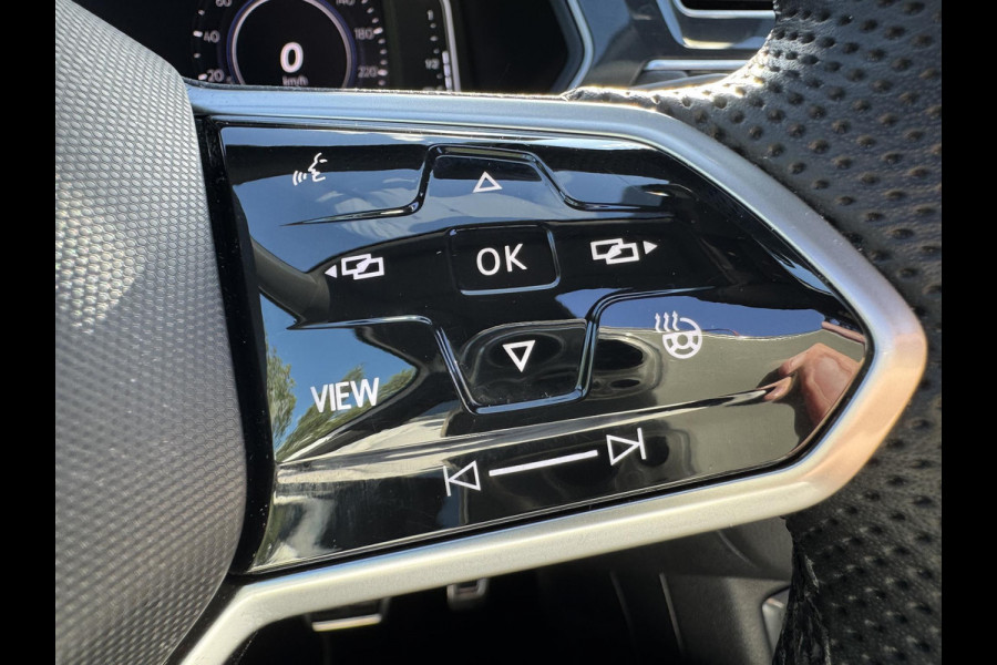 Volkswagen Tiguan 1.4 TSI eHybrid R-Line Business+ 245pk PHEV | Trekhaak | Panorama dak | Adaptieve Cruise | Achteruitrijcamera | Stoelverwarming | Virtuele cockpit | 1.800kg Trekgewicht !