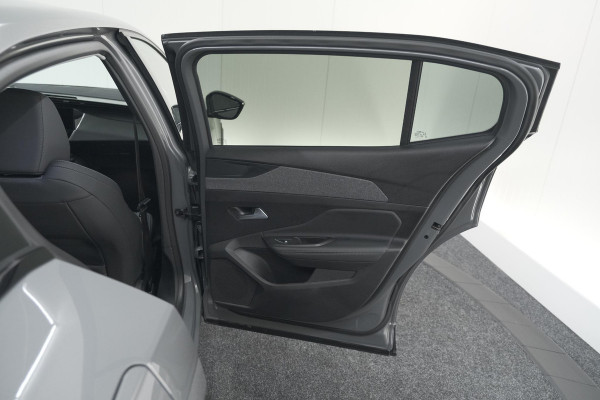 Peugeot 408 1.2 Hybrid 136 e-DSC6 Allure | 360 Camera | Navigatie | Parkeersensoren | Apple Carplay