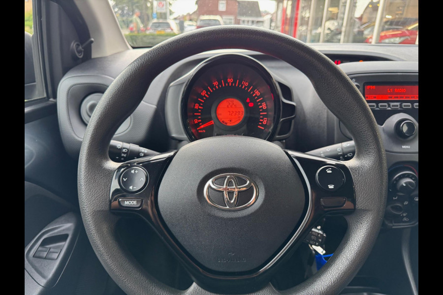 Toyota Aygo 1.0 VVT-i 72pk x-fun | Airco, Bluetooth, LM velgen, Elektrische ramen, Snelheidsbegrenzer