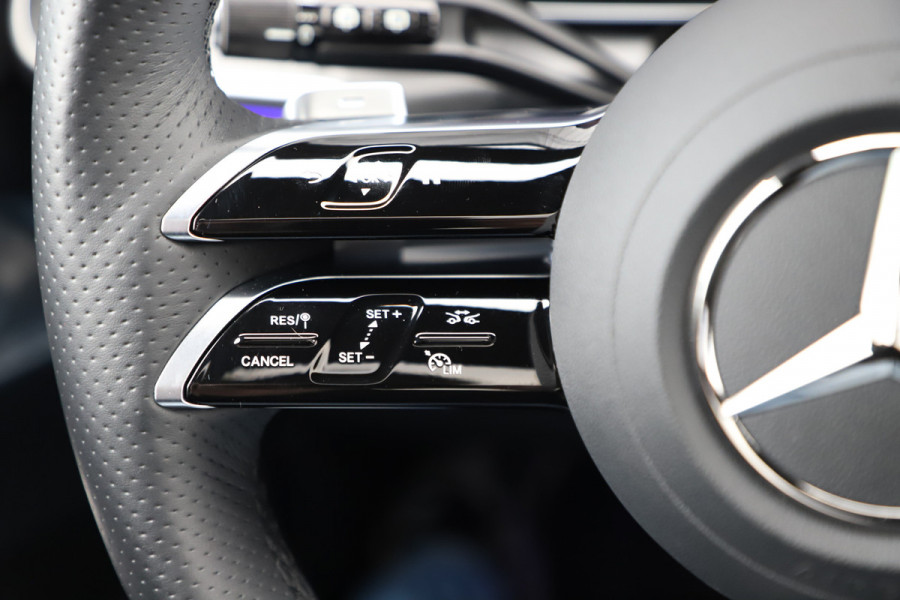 Mercedes-Benz GLC 400e AMG 4-Matic | 381PK | Luchtvering | Achterasbesturing | Head-up | Keyles-go | Pano | Sfeerverlichting | Burmester | Memory Mercedes-Benz GLC 400e AMG 4-Matic | 381PK | Luchtvering | Achterasbesturing | Head-up | Keyles-go | Pano | Sfeerverlichting | Burmester | Memory