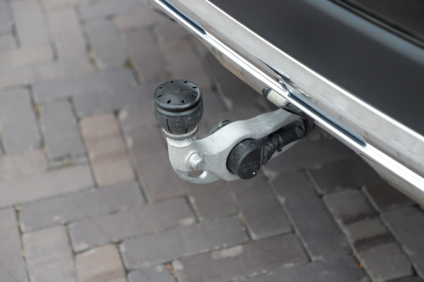 Mercedes-Benz GLC 400e AMG 4-Matic | 381PK | Luchtvering | Achterasbesturing | Head-up | Keyles-go | Pano | Sfeerverlichting | Burmester | Memory Mercedes-Benz GLC 400e AMG 4-Matic | 381PK | Luchtvering | Achterasbesturing | Head-up | Keyles-go | Pano | Sfeerverlichting | Burmester | Memory