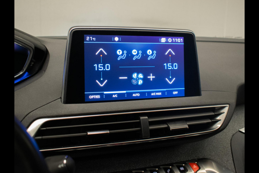 Peugeot 5008 1.2 PureTech Allure Sport 7p. (APPLE CARPLAY,NAVI,CAMERA,CRUISE,LED,CLIMATE,SFEERVERLICHTING,DAB,GETINT,SPORTSTOELEN)