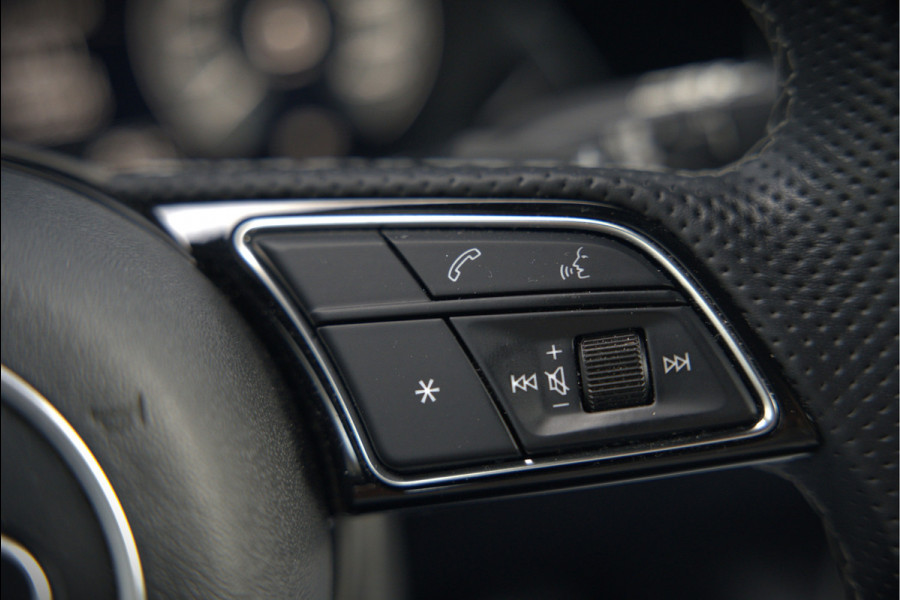 Audi A3 Sportback 45 TFSI e S edition Competition | S-Line | RS Seats | Stoelverwarming | Camera | Navigatie | Cruise Control | LED | Keyless | Virtual Cockpit | Apple Carplay | Parkeersensoren | Audi A3 Sportback 45 TFSI e S edition Competition | S-Line | RS Seats | Stoelverwarming | Camera | Navigatie | Cruise Control | LED | Keyless | Virtual Cockpit | Apple Carplay | Parkeersensoren |