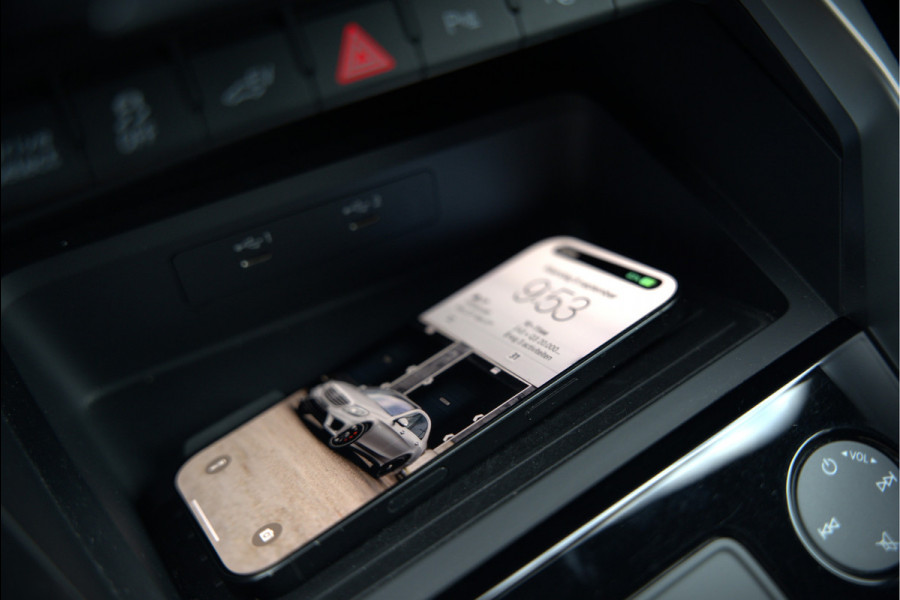 Audi A3 Sportback 45 TFSI e S edition Competition | S-Line | RS Seats | Stoelverwarming | Camera | Navigatie | Cruise Control | LED | Keyless | Virtual Cockpit | Apple Carplay | Parkeersensoren | Audi A3 Sportback 45 TFSI e S edition Competition | S-Line | RS Seats | Stoelverwarming | Camera | Navigatie | Cruise Control | LED | Keyless | Virtual Cockpit | Apple Carplay | Parkeersensoren |