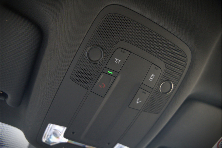 Audi A3 Sportback 45 TFSI e S edition Competition | S-Line | RS Seats | Stoelverwarming | Camera | Navigatie | Cruise Control | LED | Keyless | Virtual Cockpit | Apple Carplay | Parkeersensoren | Audi A3 Sportback 45 TFSI e S edition Competition | S-Line | RS Seats | Stoelverwarming | Camera | Navigatie | Cruise Control | LED | Keyless | Virtual Cockpit | Apple Carplay | Parkeersensoren |