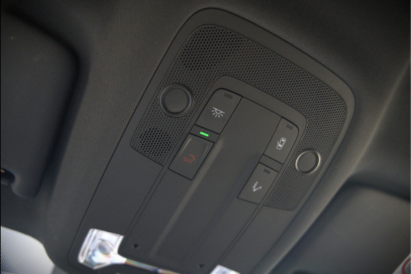 Audi A3 Sportback 45 TFSI e S edition Competition | S-Line | RS Seats | Stoelverwarming | Camera | Navigatie | Cruise Control | LED | Keyless | Virtual Cockpit | Apple Carplay | Parkeersensoren | Audi A3 Sportback 45 TFSI e S edition Competition | S-Line | RS Seats | Stoelverwarming | Camera | Navigatie | Cruise Control | LED | Keyless | Virtual Cockpit | Apple Carplay | Parkeersensoren |