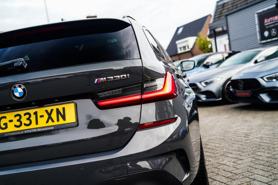 BMW 3 Serie Touring 330i High Executive Edition | M-pakket | Panorama | Harman/Kardon | Dravitgrau | Camera | Luxe Leder | BMW LED