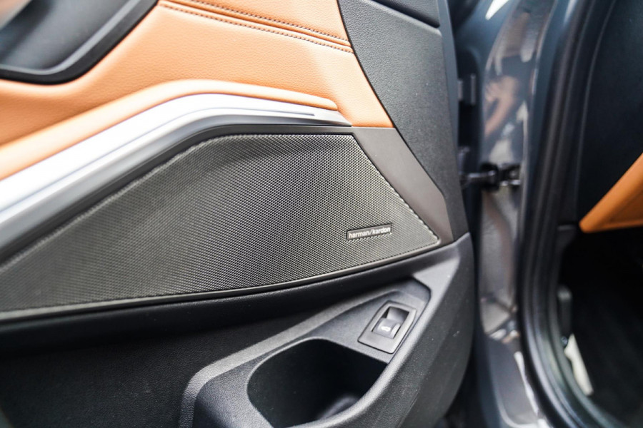 BMW 3 Serie Touring 330i High Executive Edition | M-pakket | Panorama | Harman/Kardon | Dravitgrau | Camera | Luxe Leder | BMW LED