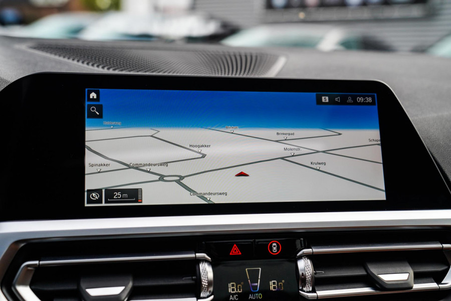 BMW 3 Serie Touring 330i High Executive Edition | M-pakket | Panorama | Harman/Kardon | Dravitgrau | Camera | Luxe Leder | BMW LED