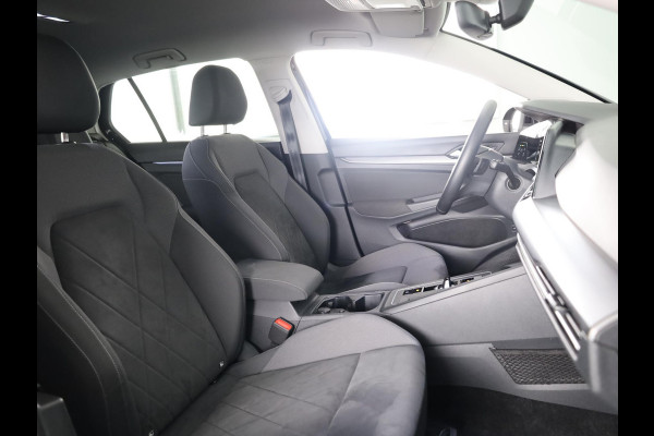 Volkswagen Golf 1.4 eHybrid Style 204 pk Automaat (DSG) | Navigatie | Parkeersensoren | Achteruitrijcamera | Adaptieve cruise control | LED koplampen | Stoelverwarming |