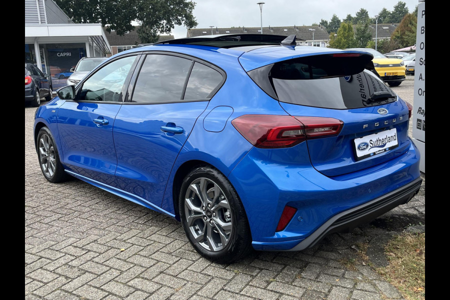 Ford Focus 1.0 EcoBoost Hybrid ST Line X Automaat | Panoramadak | Winter Pack | Adaptive cruise control | Camera
