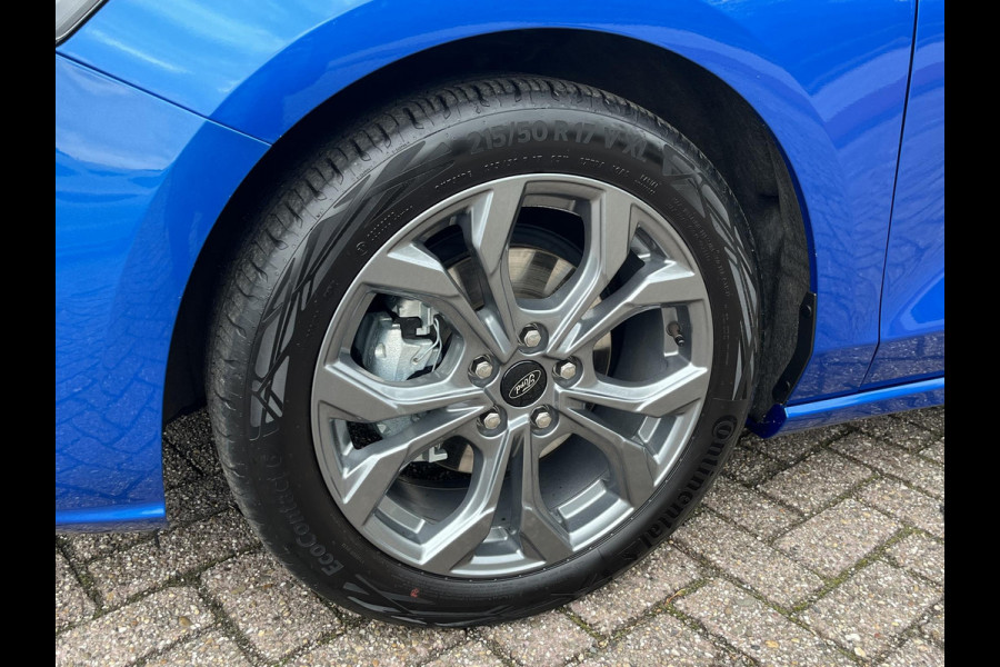 Ford Focus 1.0 EcoBoost Hybrid ST Line X Automaat | Panoramadak | Winter Pack | Adaptive cruise control | Camera