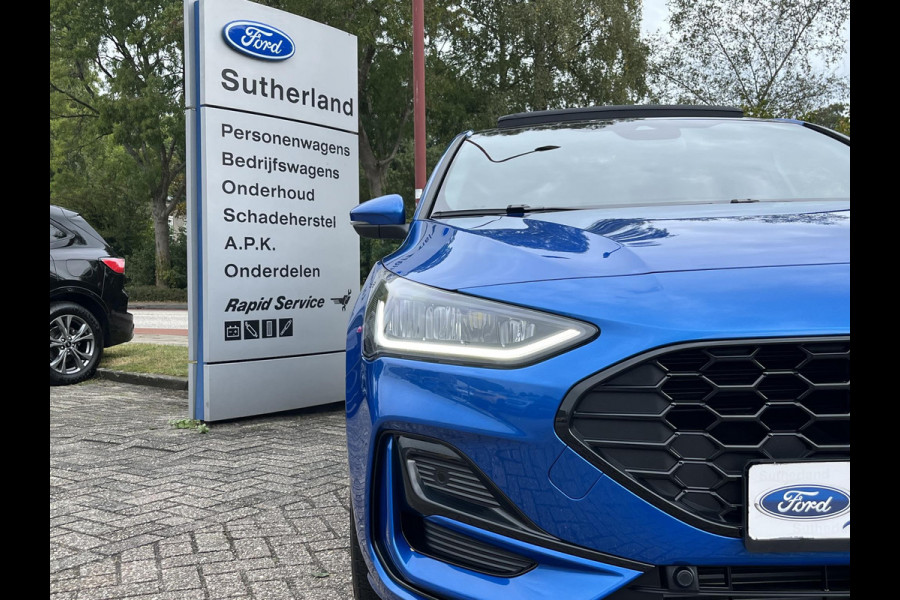 Ford Focus 1.0 EcoBoost Hybrid ST Line X Automaat | Panoramadak | Winter Pack | Adaptive cruise control | Camera