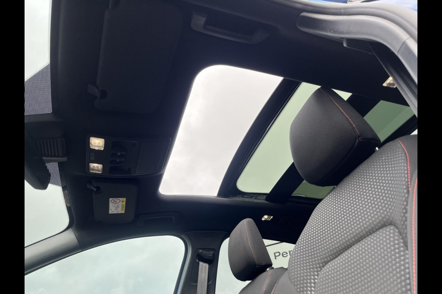 Ford Focus 1.0 EcoBoost Hybrid ST Line X Automaat | Panoramadak | Winter Pack | Adaptive cruise control | Camera