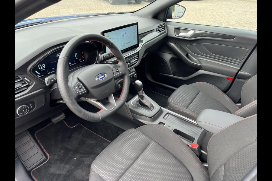 Ford Focus 1.0 EcoBoost Hybrid ST Line X Automaat | Panoramadak | Winter Pack | Adaptive cruise control | Camera