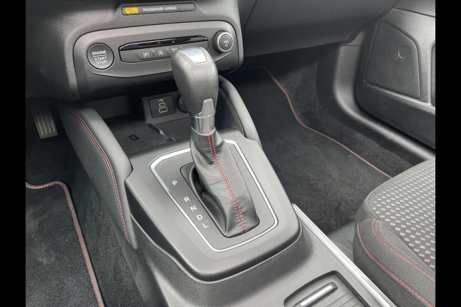 Ford Focus 1.0 EcoBoost Hybrid ST Line X Automaat | Panoramadak | Winter Pack | Adaptive cruise control | Camera