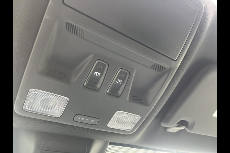Ford Focus 1.0 EcoBoost Hybrid ST Line X Automaat | Panoramadak | Winter Pack | Adaptive cruise control | Camera