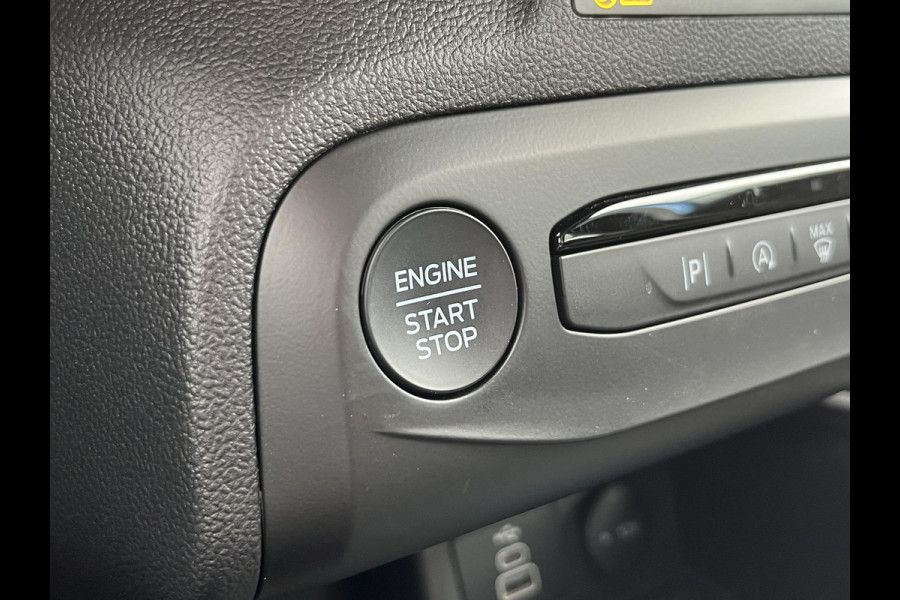 Ford Focus 1.0 EcoBoost Hybrid ST Line X Automaat | Panoramadak | Winter Pack | Adaptive cruise control | Camera