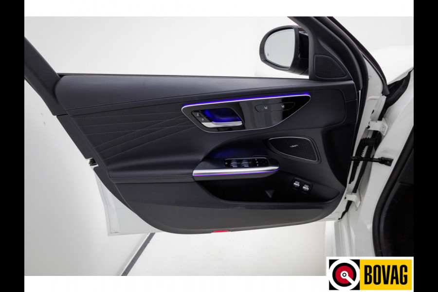 Mercedes-Benz C-Klasse Estate 300 e AMG Line Ltd. Night | Pano | Nappa leer | Stoelverw. V+A & Stuur | Matrix Led | Trekhaak | 360 Camera Rijassistent, Dodehoekw., Premium Audio, Sfeerverlichting