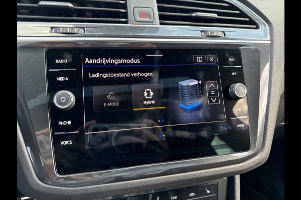 Volkswagen Tiguan 1.4 TSI eHybrid R-Line Business+ | schuifdak