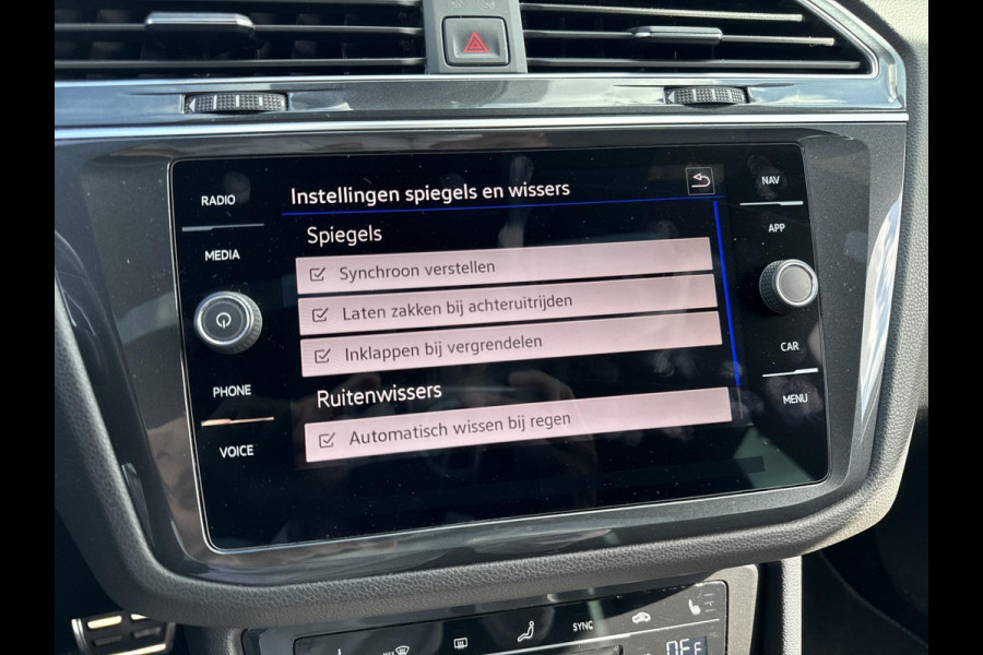 Volkswagen Tiguan 1.4 TSI eHybrid R-Line Business+ | schuifdak